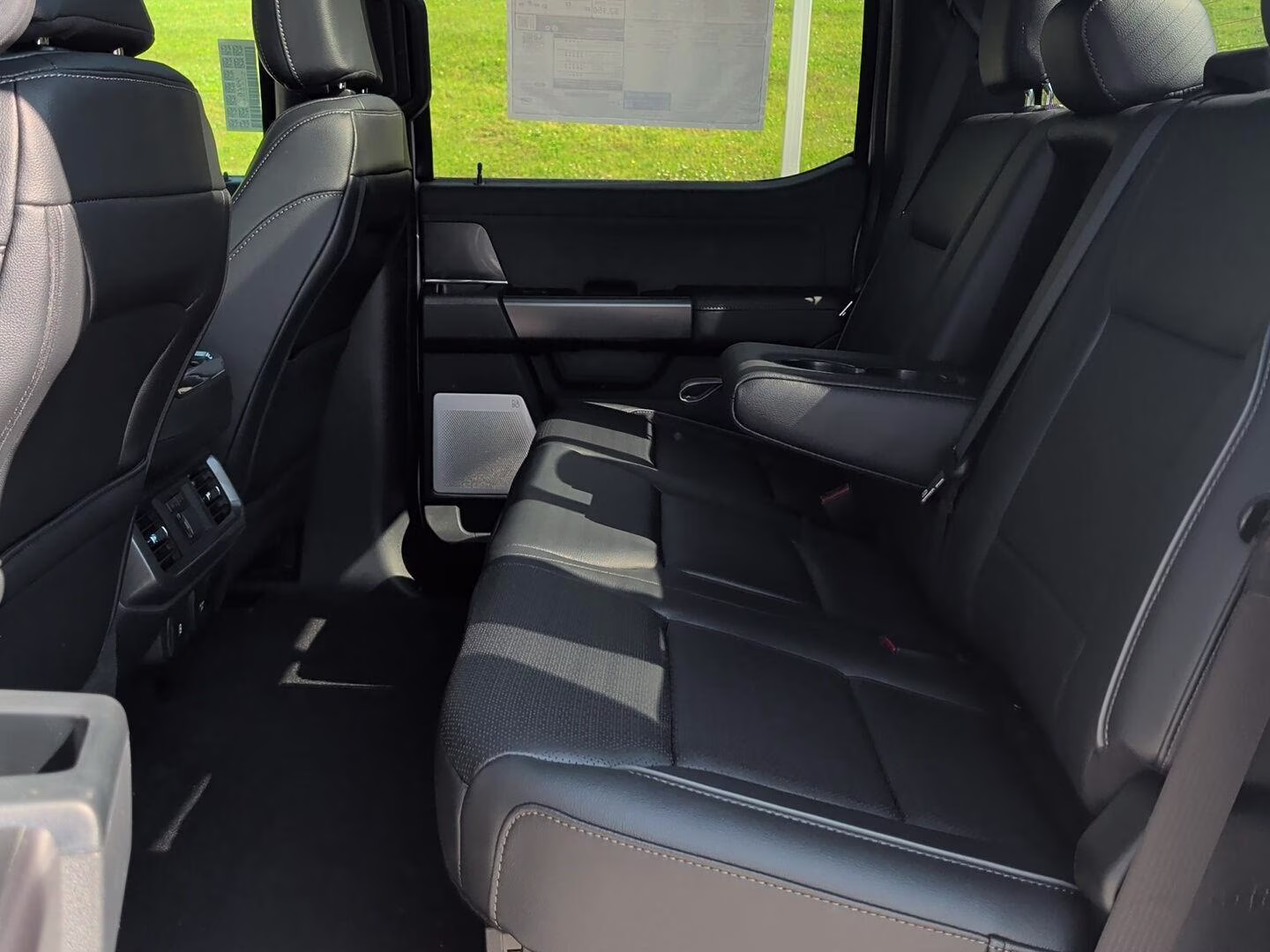 2026 Avalanche Gray Ford F-150 LARIAT 4X4 Truck
