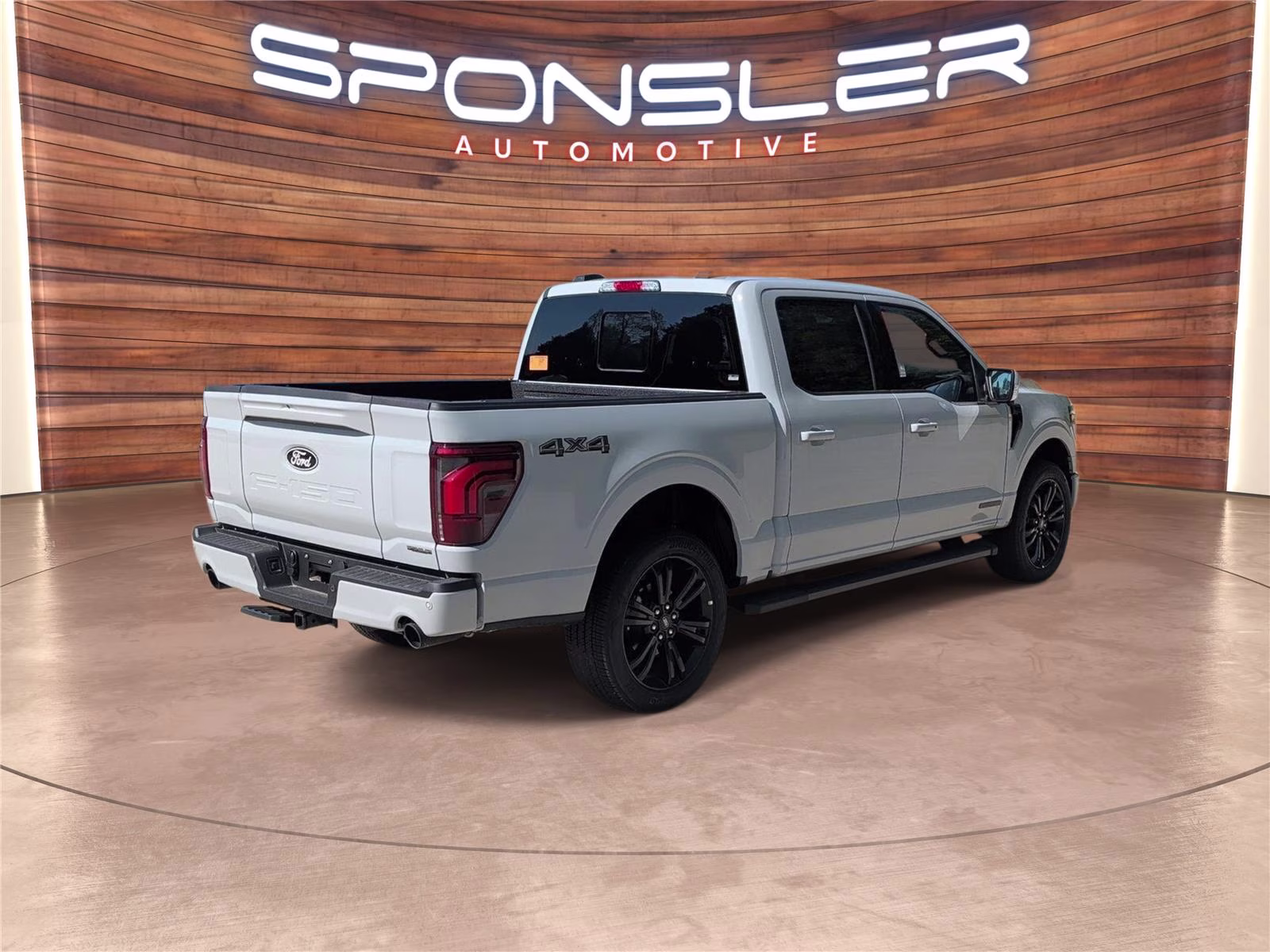 2026 Avalanche Gray Ford F-150 LARIAT 4X4 Truck