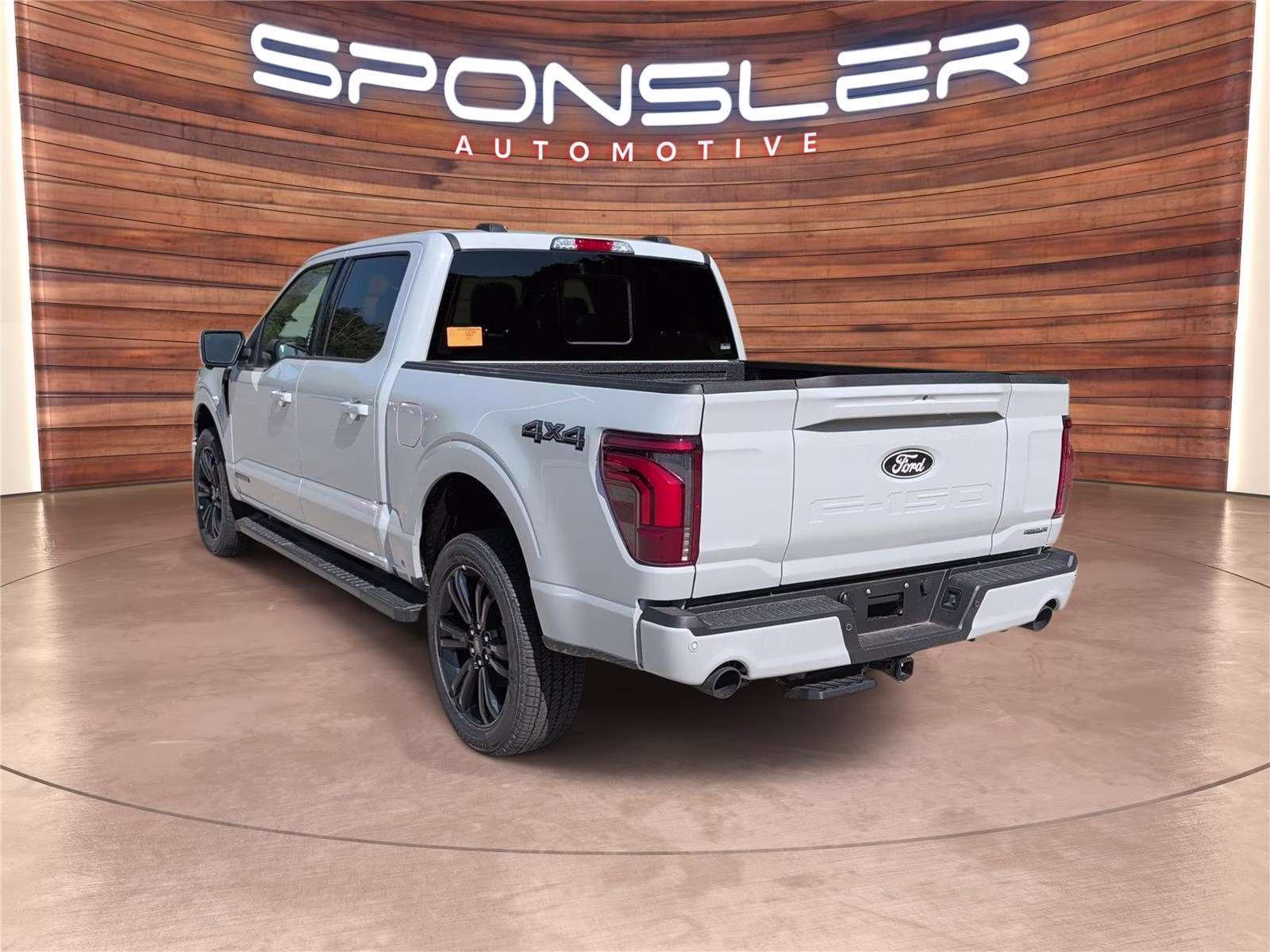 2026 Avalanche Gray Ford F-150 LARIAT 4X4 Truck