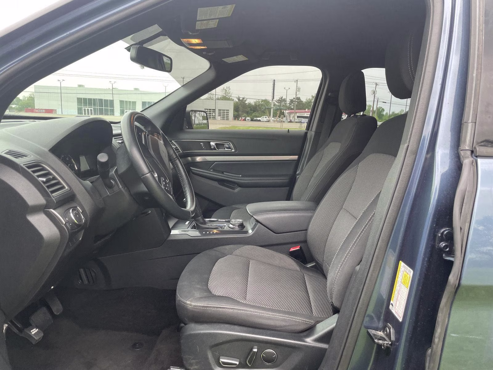 2018 Blue Ford Explorer XLT 4X4 SUV