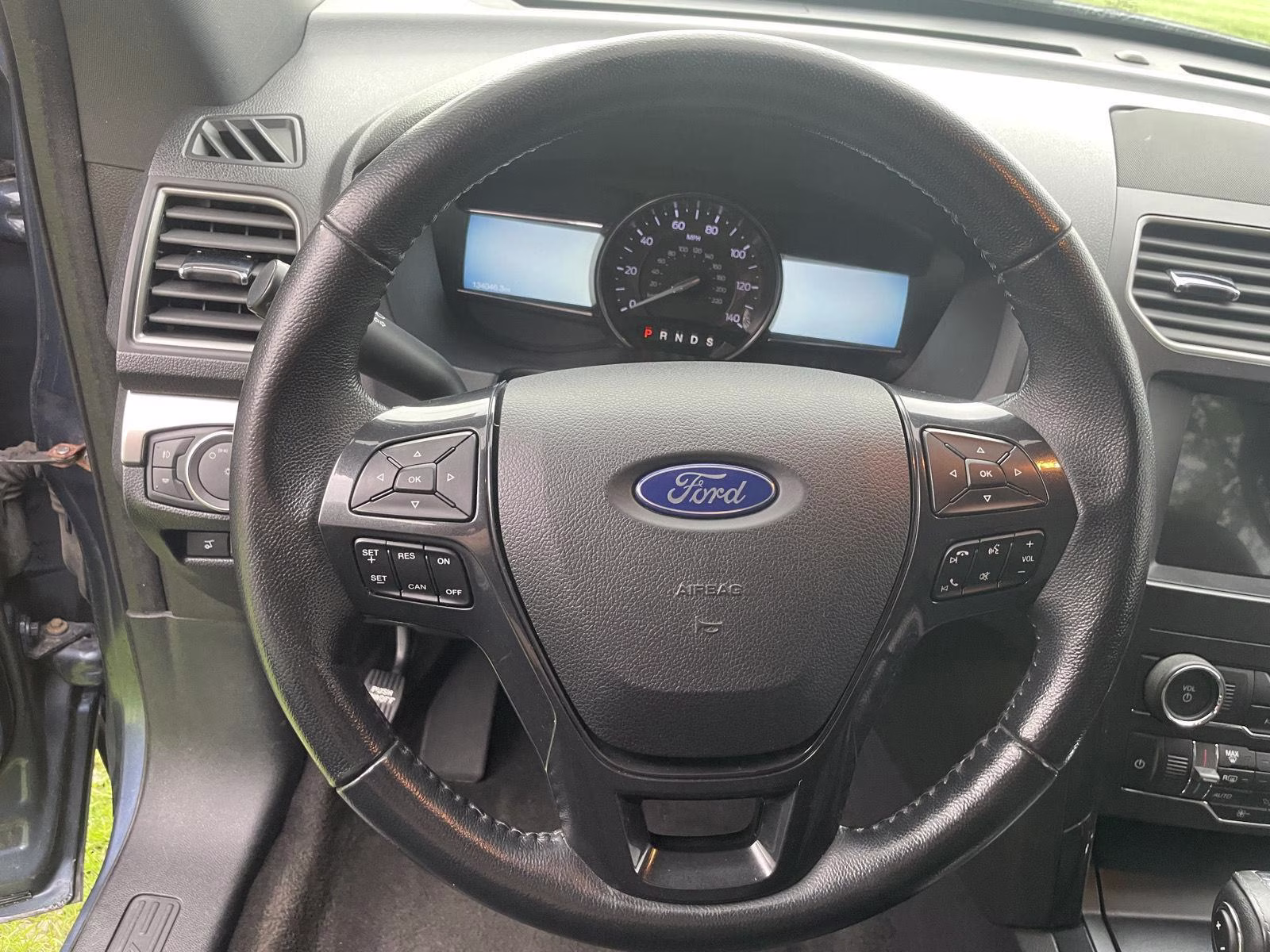 2018 Blue Ford Explorer XLT 4X4 SUV