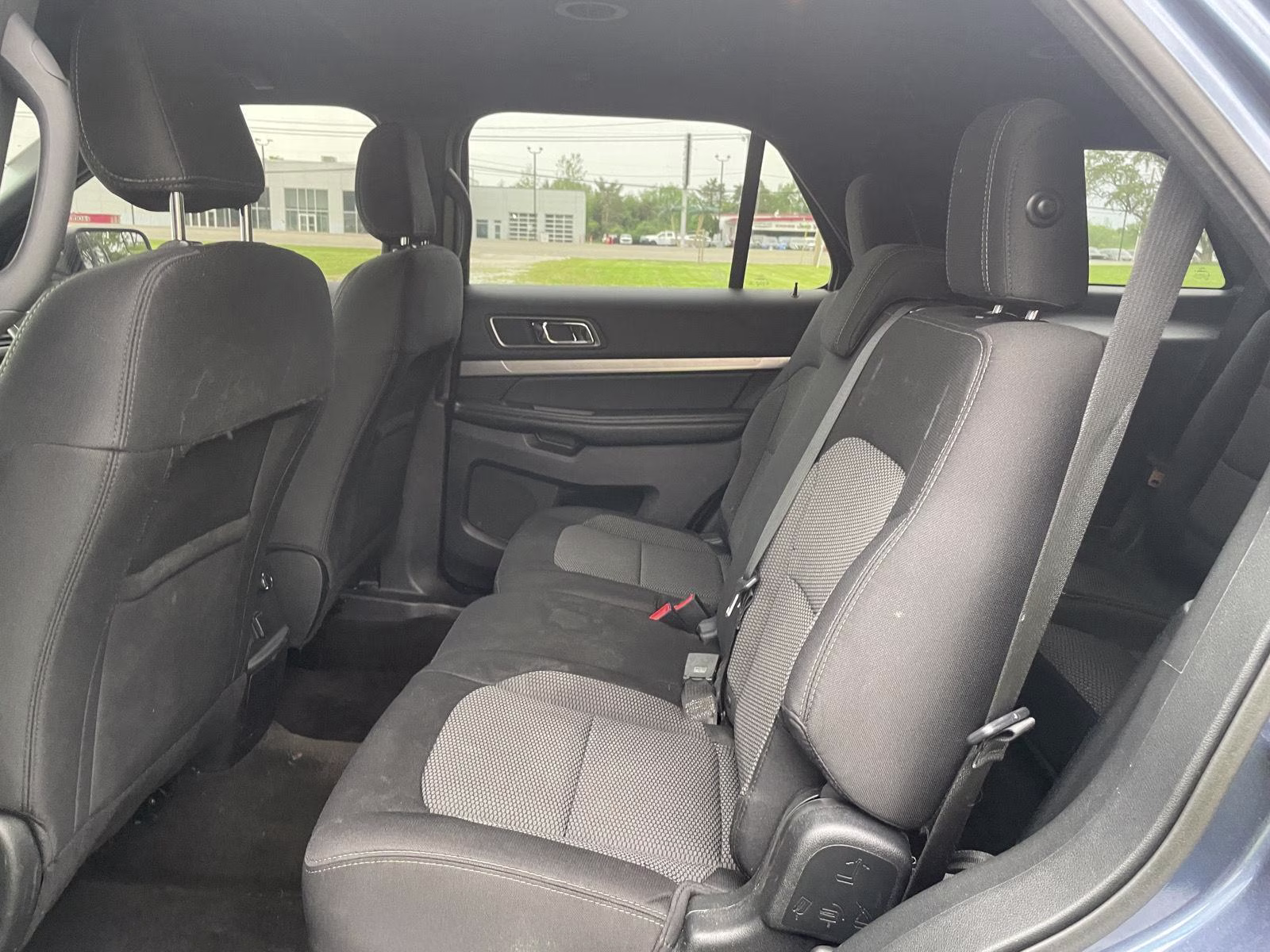 2018 Blue Ford Explorer XLT 4X4 SUV