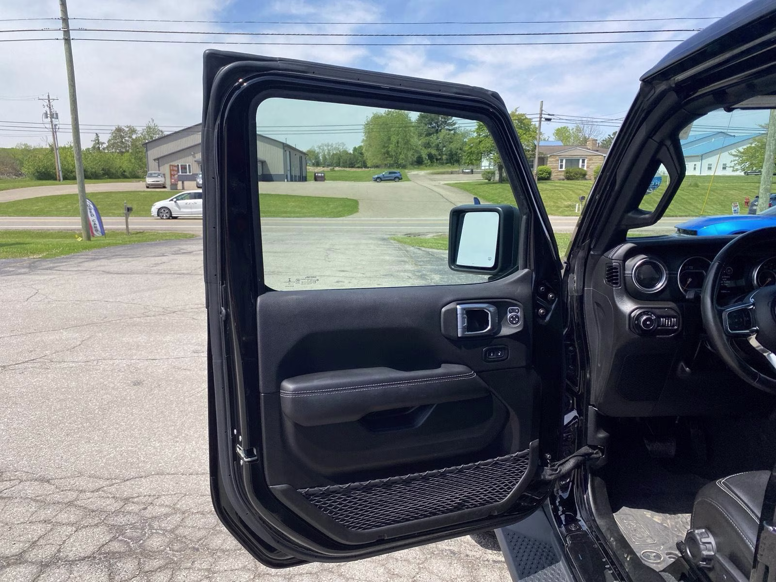 2022 Black Clearcoat Jeep Wrangler Unlimited Sahara 4X4 SUV