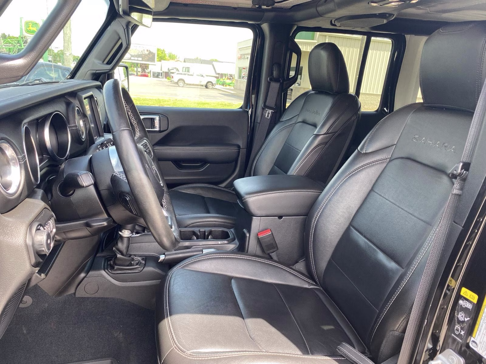 2022 Black Clearcoat Jeep Wrangler Unlimited Sahara 4X4 SUV