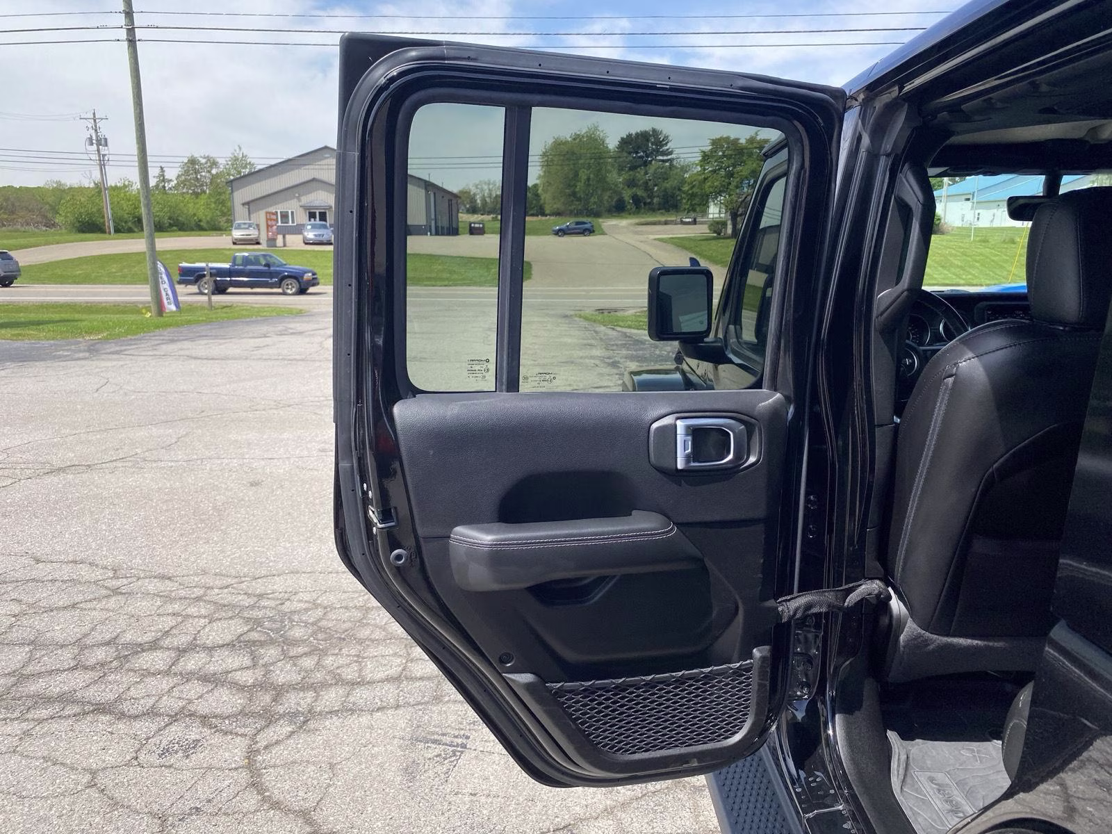 2022 Black Clearcoat Jeep Wrangler Unlimited Sahara 4X4 SUV