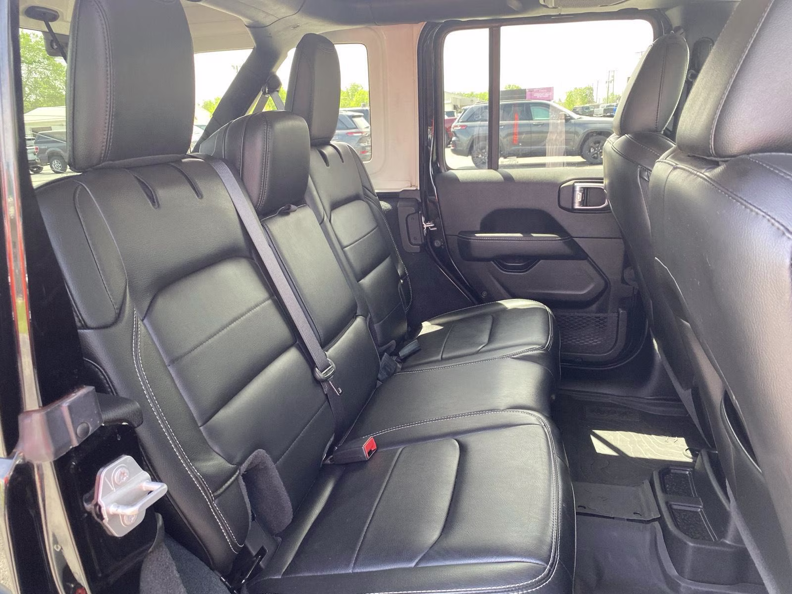 2022 Black Clearcoat Jeep Wrangler Unlimited Sahara 4X4 SUV