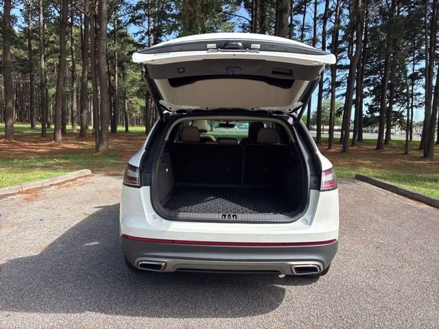 2022 Pristine White Metallic Tri-Coat Lincoln Nautilus Reserve FWD SUV