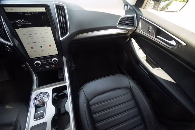 2022 Agate Black Metallic Ford Edge SEL AWD SUV