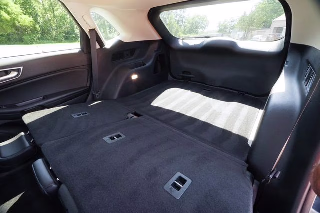 2022 Agate Black Metallic Ford Edge SEL AWD SUV