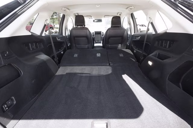 2022 Agate Black Metallic Ford Edge SEL AWD SUV