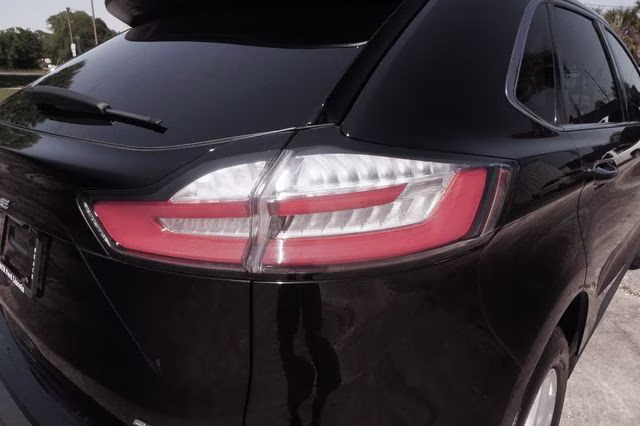2022 Agate Black Metallic Ford Edge SEL AWD SUV