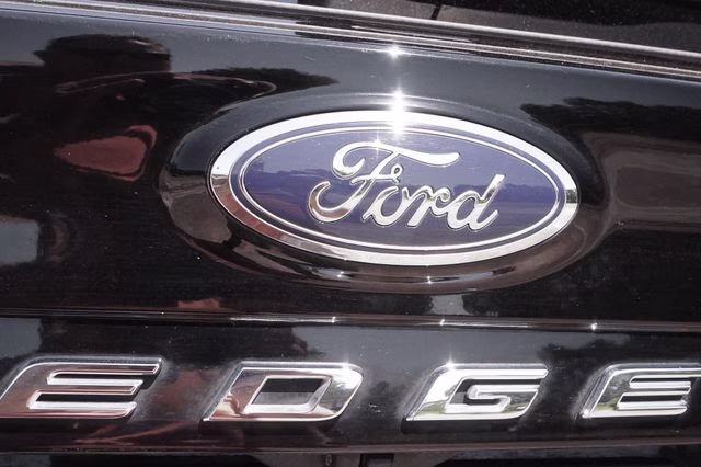 2022 Agate Black Metallic Ford Edge SEL AWD SUV