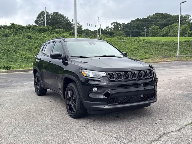 2026 Diamond Black Crystal Pearlcoat Jeep Compass Latitude Altitude 4X4 SUV
