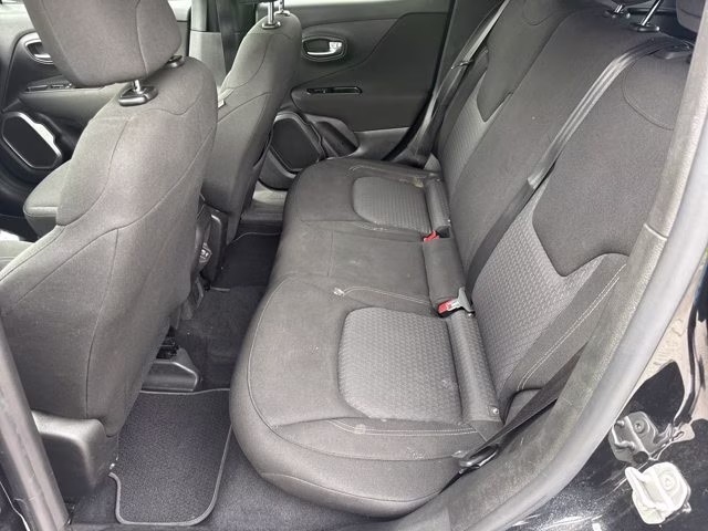 2021 Black Clearcoat Jeep Renegade Latitude FWD SUV