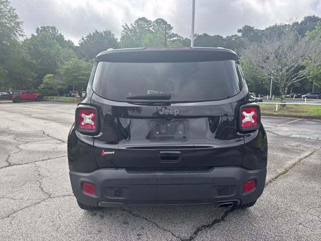 2021 Black Clearcoat Jeep Renegade Latitude FWD SUV