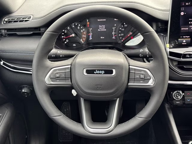 2026 Diamond Black Crystal Pearlcoat Jeep Compass Latitude Altitude 4X4 SUV