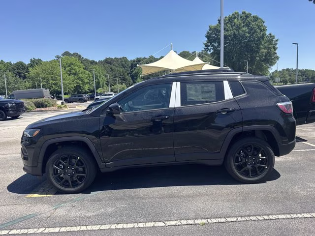 2026 Diamond Black Crystal Pearlcoat Jeep Compass Latitude Altitude 4X4 SUV