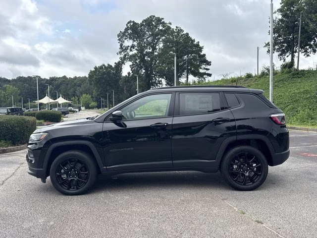 2026 Diamond Black Crystal Pearlcoat Jeep Compass Latitude Altitude 4X4 SUV