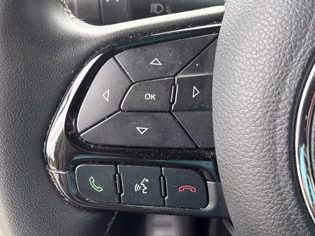 2021 Black Clearcoat Jeep Renegade Latitude FWD SUV
