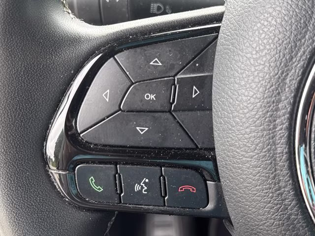 2021 Black Clearcoat Jeep Renegade Latitude FWD SUV