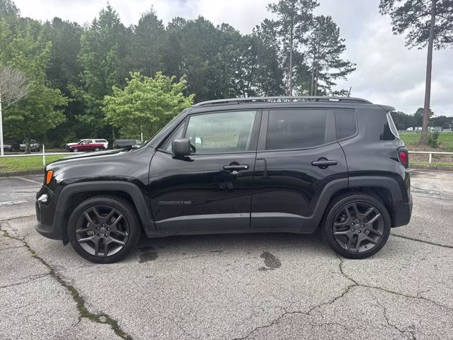 2021 Black Clearcoat Jeep Renegade Latitude FWD SUV