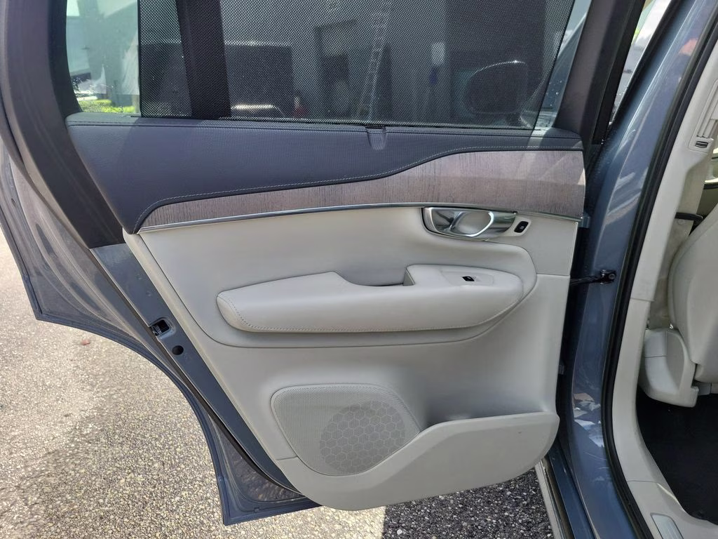 2023 Thunder Grey Metallic Volvo XC90 Ultimate AWD SUV