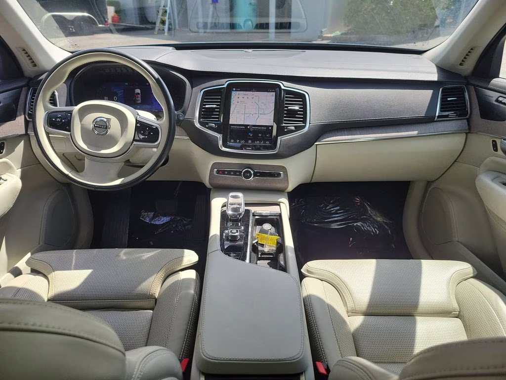 2023 Thunder Grey Metallic Volvo XC90 Ultimate AWD SUV