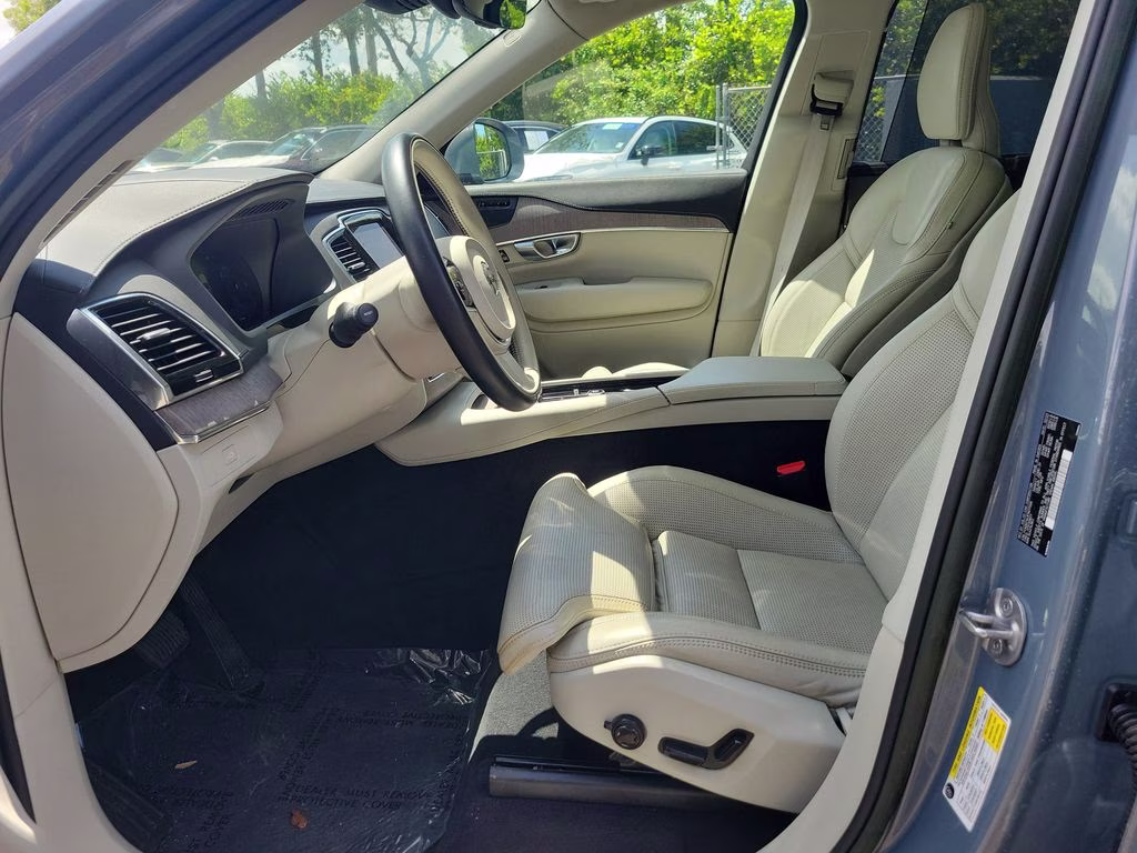 2023 Thunder Grey Metallic Volvo XC90 Ultimate AWD SUV