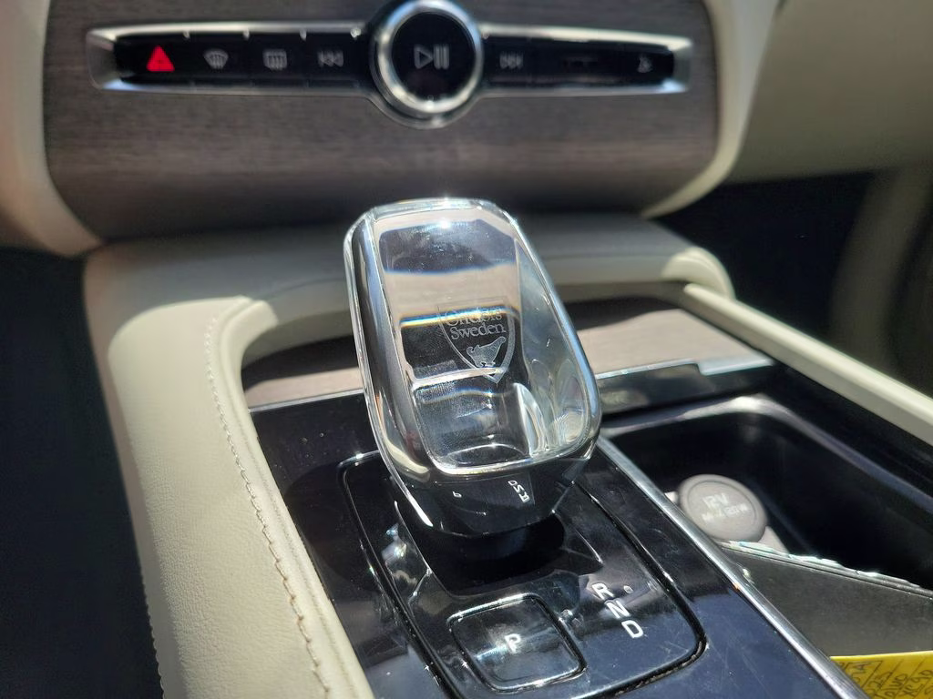2023 Thunder Grey Metallic Volvo XC90 Ultimate AWD SUV