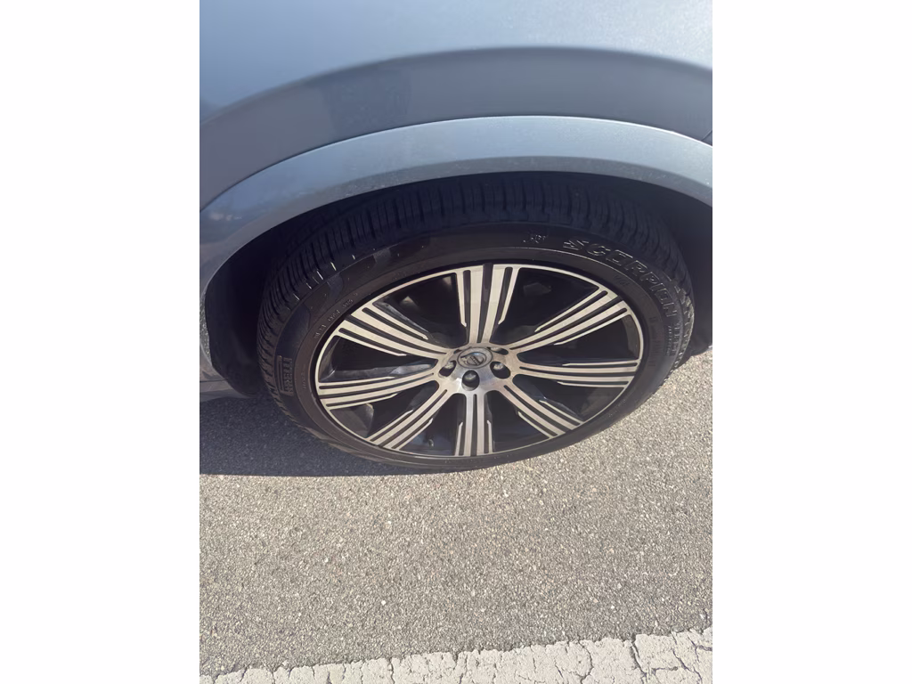 2023 Thunder Grey Metallic Volvo XC90 Ultimate AWD SUV