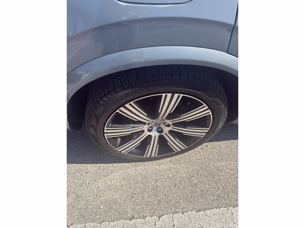2023 Thunder Grey Metallic Volvo XC90 Ultimate AWD SUV