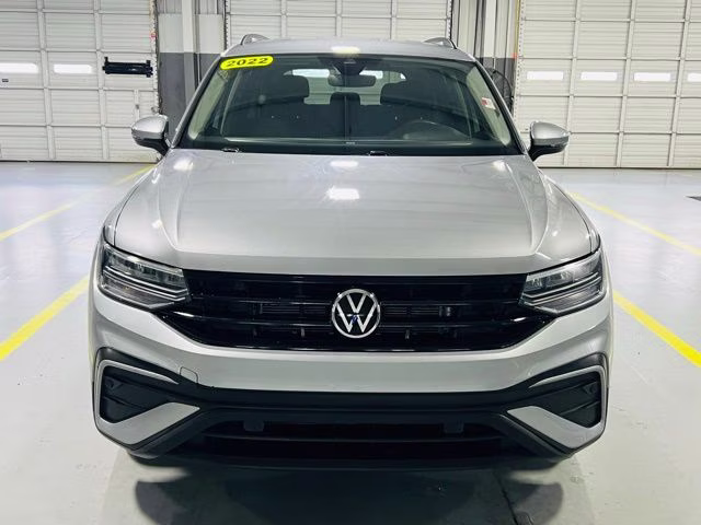 2022 Silver Volkswagen Tiguan 2.0T S AWD SUV