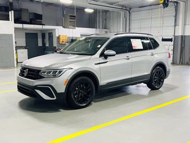 2022 Silver Volkswagen Tiguan 2.0T S AWD SUV