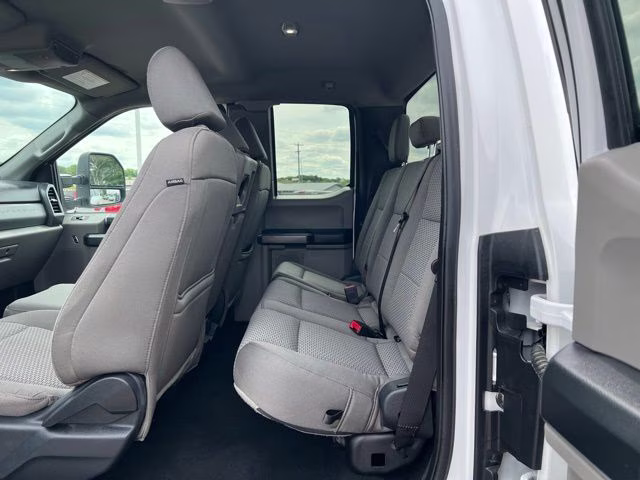 2022 Oxford White Ford Super Duty F-350 SRW XLT 4X4 Truck