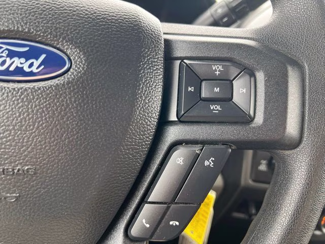 2022 Oxford White Ford Super Duty F-350 SRW XLT 4X4 Truck
