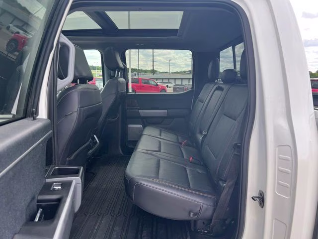 2021 White Metallic Ford F-150 Lariat 4X4 Truck