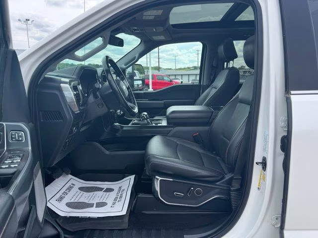 2021 White Metallic Ford F-150 Lariat 4X4 Truck