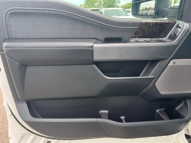2021 White Metallic Ford F-150 Lariat 4X4 Truck