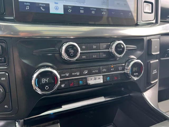 2021 White Metallic Ford F-150 Lariat 4X4 Truck