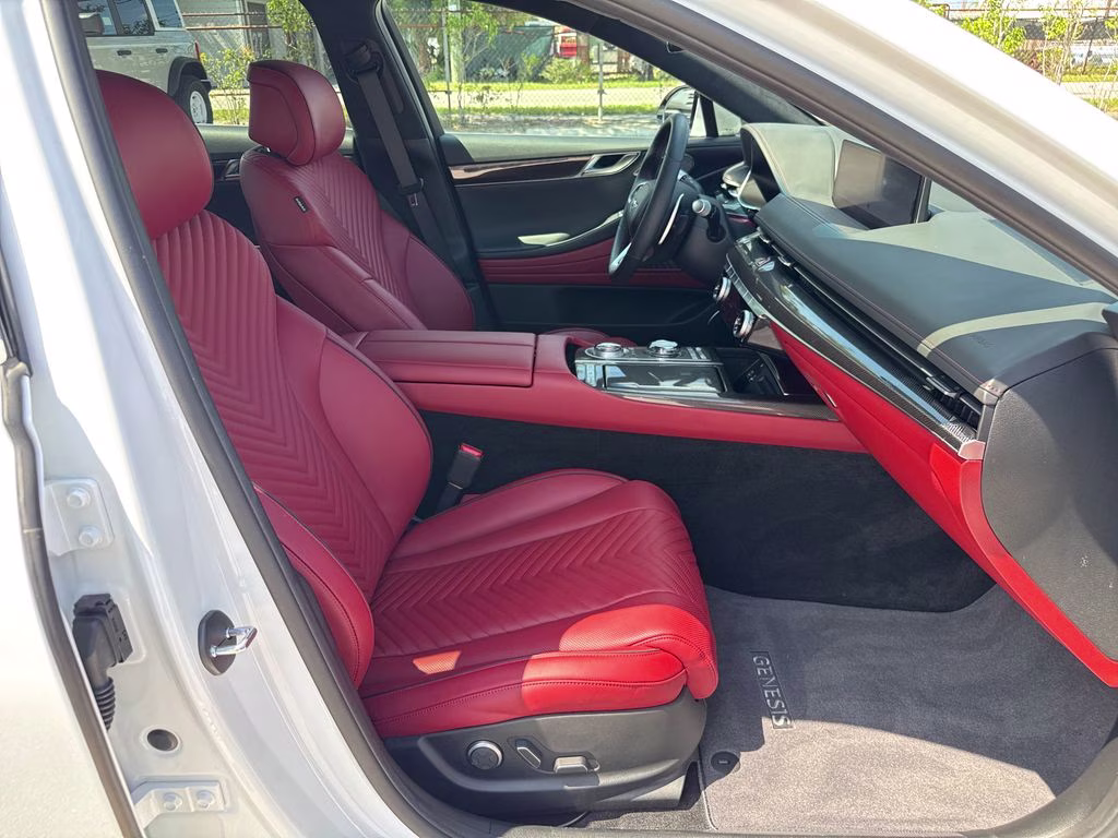 2024 Alta White Genesis G80 3.5T AWD Sedan