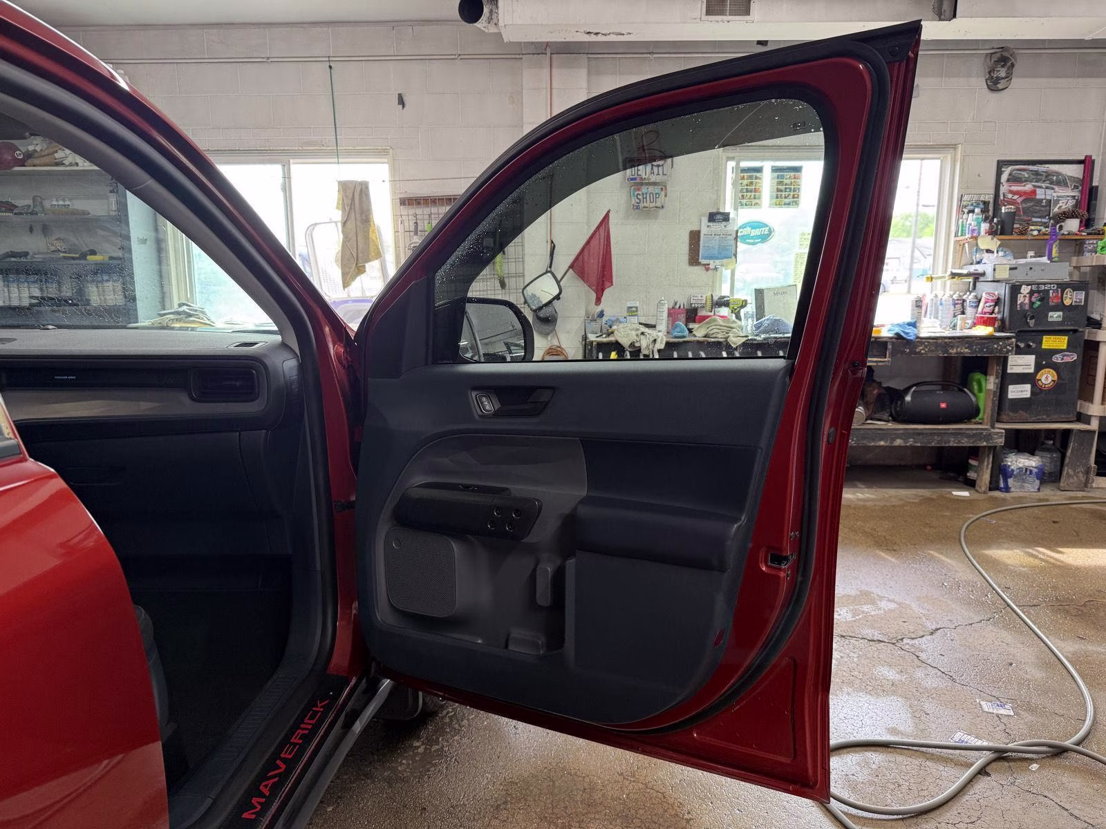 2023 Hot Pepper Red Metallic Tinted Clearcoat Ford Maverick XLT AWD Truck