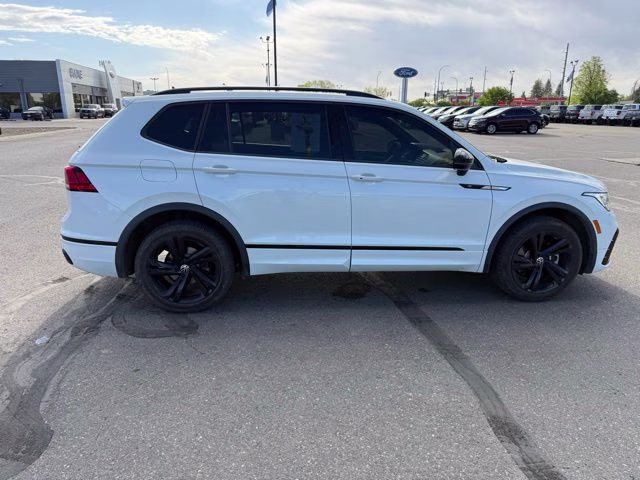 2023 Opal White Pearl Volkswagen Tiguan 2.0T SE R-Line Black AWD SUV