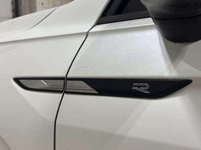 2023 Opal White Pearl Volkswagen Tiguan 2.0T SE R-Line Black AWD SUV