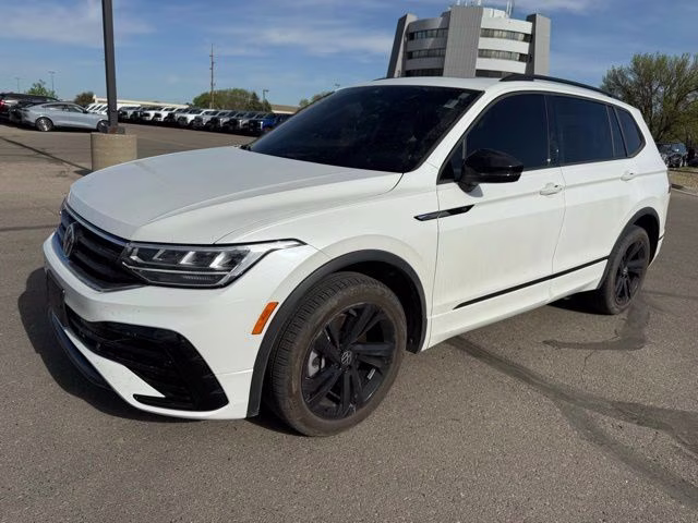 2023 Opal White Pearl Volkswagen Tiguan 2.0T SE R-Line Black AWD SUV