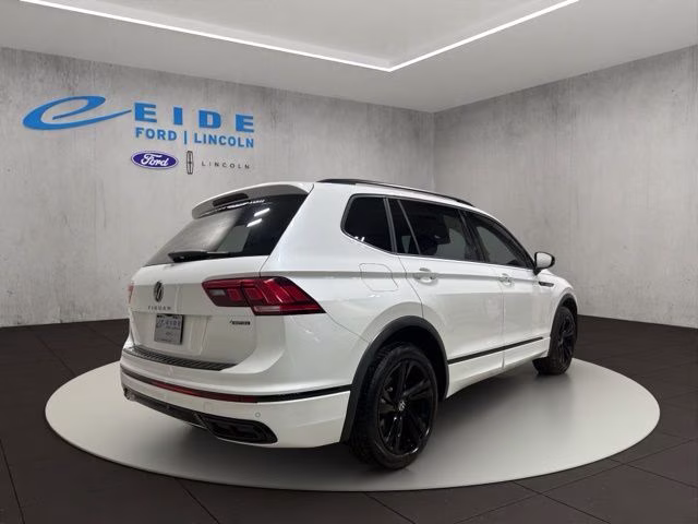 2023 Opal White Pearl Volkswagen Tiguan 2.0T SE R-Line Black AWD SUV