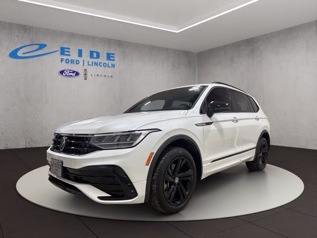 2023 Opal White Pearl Volkswagen Tiguan 2.0T SE R-Line Black AWD SUV