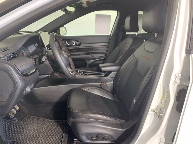 2024 Bright White Clearcoat Jeep Compass Trailhawk 4X4 SUV