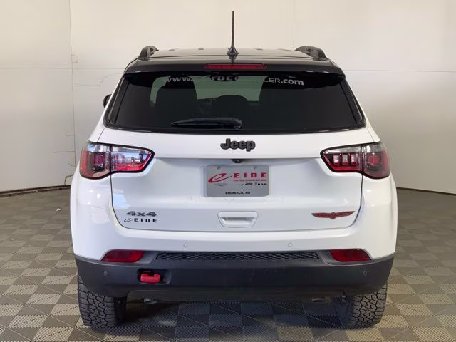 2024 Bright White Clearcoat Jeep Compass Trailhawk 4X4 SUV