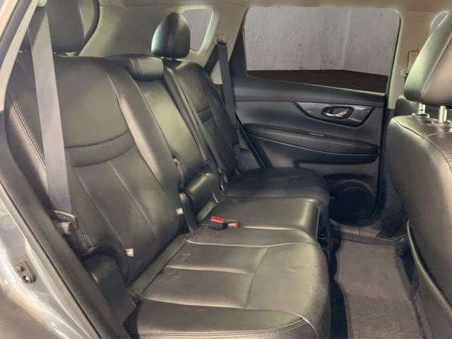 2018 Gun Metallic Nissan Rogue SL AWD SUV