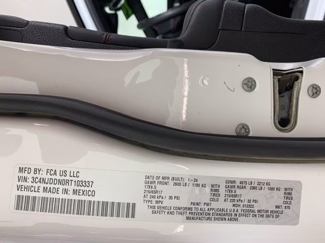 2024 Bright White Clearcoat Jeep Compass Trailhawk 4X4 SUV